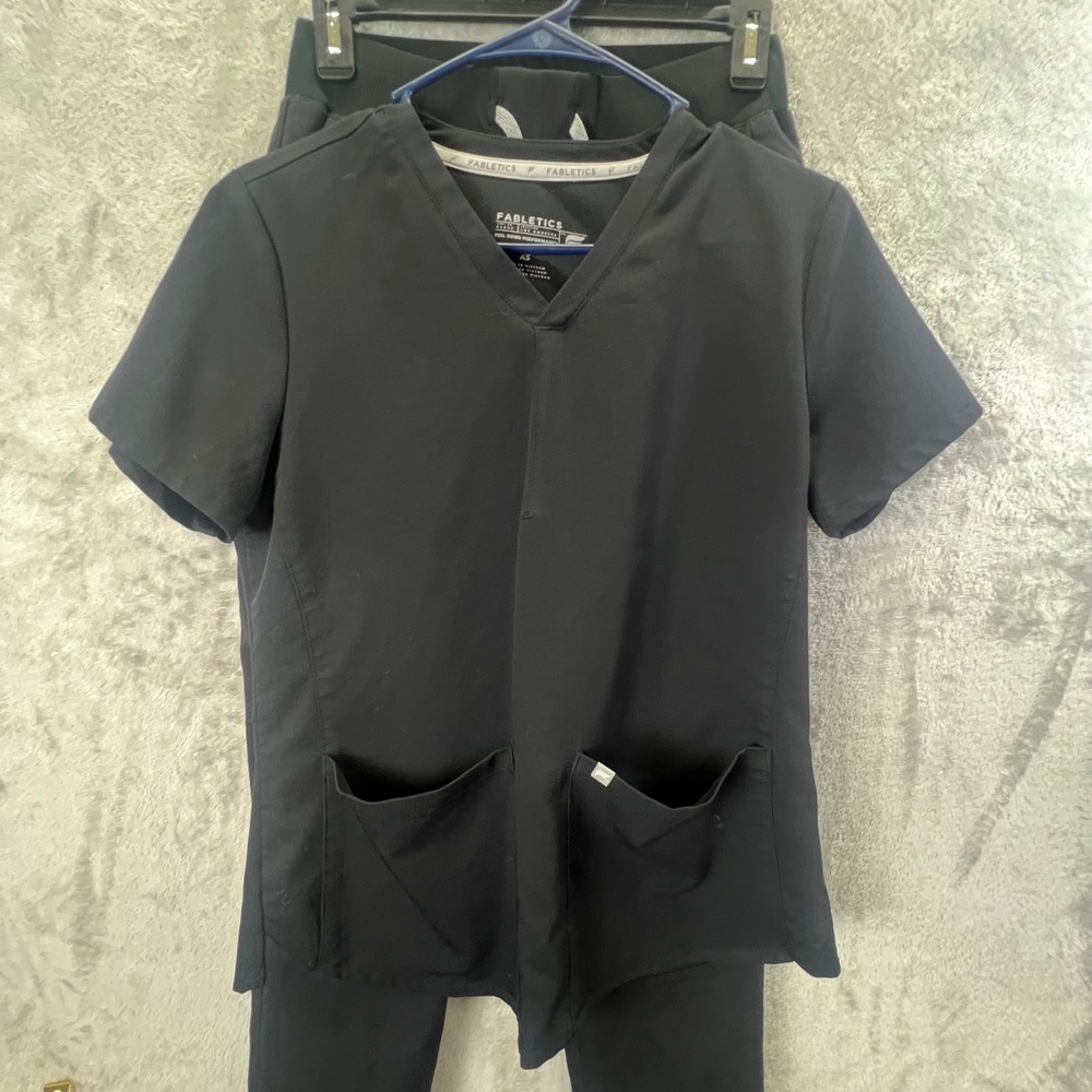 Fabletics Black Scrub Set XS V-Neck Top and Jogger Pants Feel Good Performance